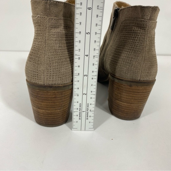 Lucky Brand Ponic Ankle Booties Suede Leather Tan Sz 10 Casual Comfy Neutral - Picture 7 of 10